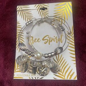 Free Spirit, “Girl You’re Going Places” Silver and Pearl Charm Bracelet Set (3)